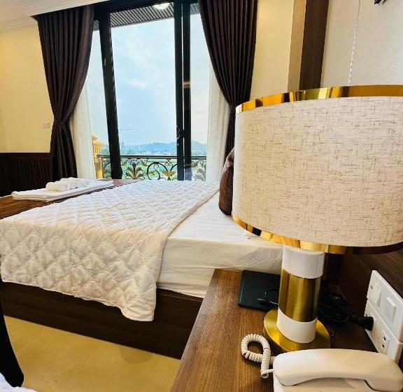 Deluxe Room, Khách Sạn đông A