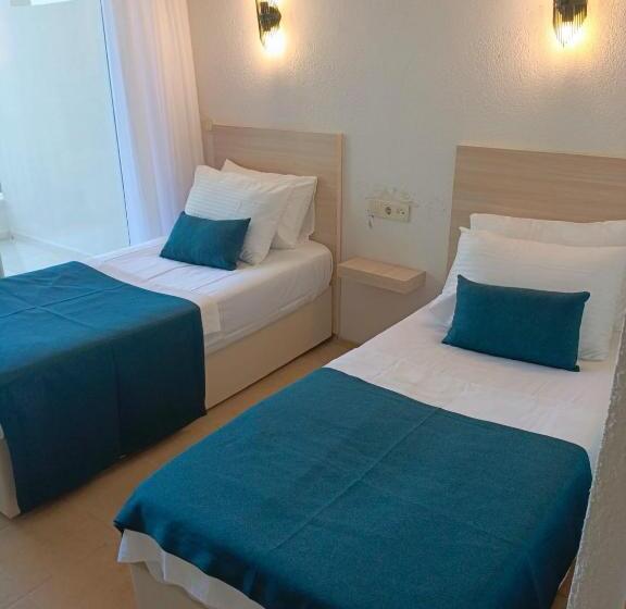 اتاق استاندارد با بالکن, Mia Hill Suites