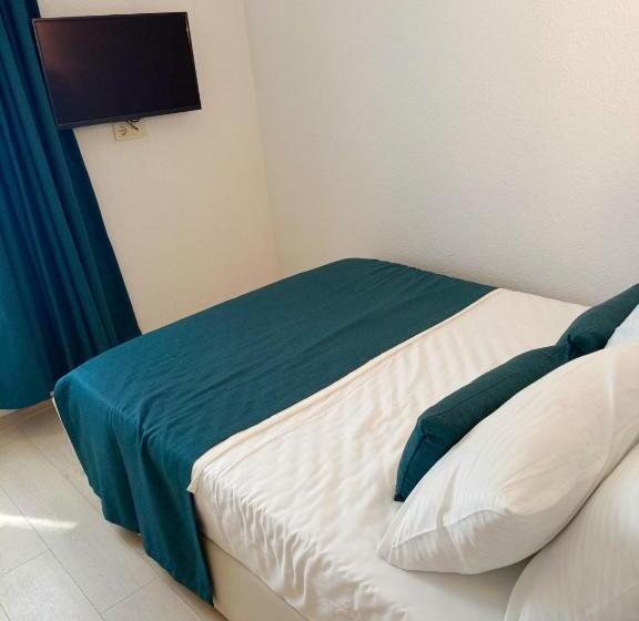 Номер Стандарт, Mia Hill Suites