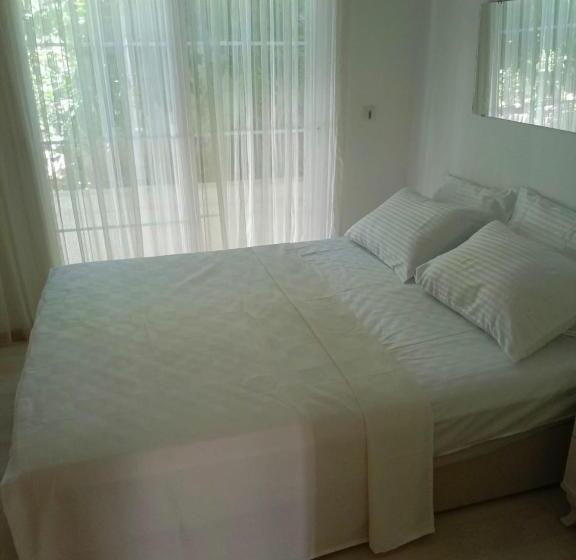 Студия Стандарт, Mia Hill Suites