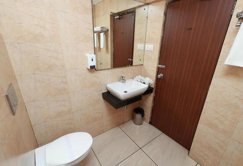 디럭스 룸, Sky Palace Kannur