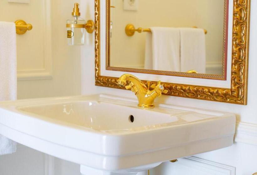 Номер Deluxe, Boutique Hotel Teatro