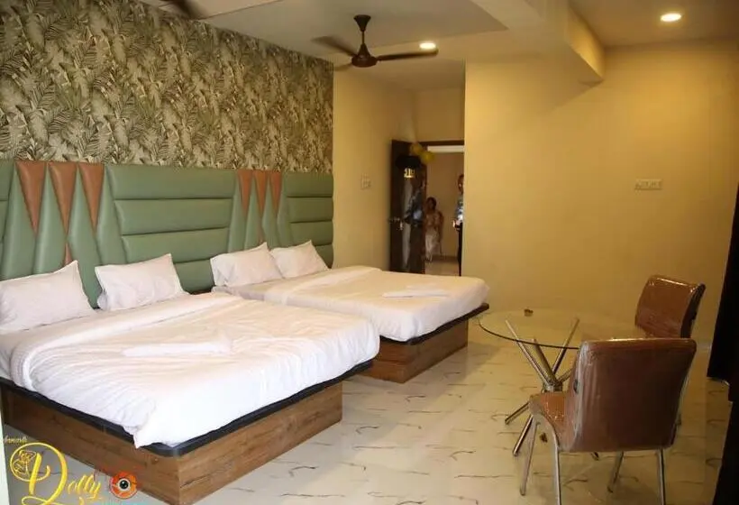 デラックストリプルルーム, New Balaji Residency By Glitz Hotels