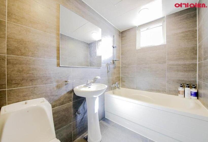 Camera Basic, 씨유호텔