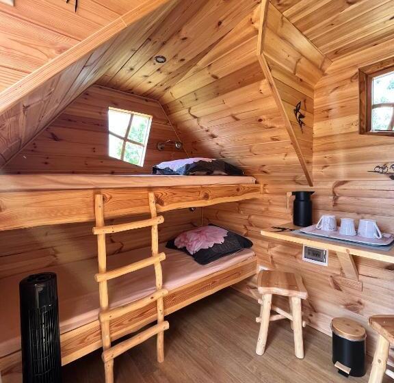 غرفة عائلية, Auberge De L Hirondelle