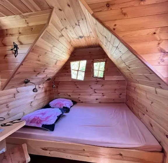 ファミリールーム, Auberge De L Hirondelle