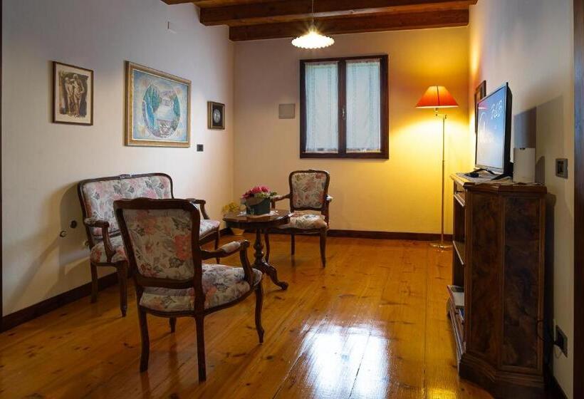 חדר סטנדרט לארבעה, B&b Da Monsignore