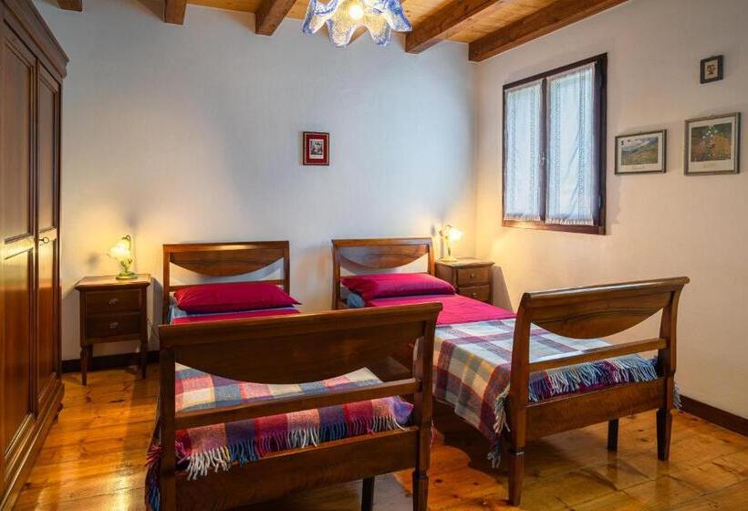 חדר סטנדרט לארבעה, B&b Da Monsignore