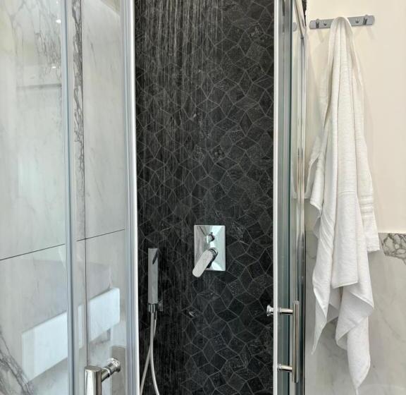 سوییت خانوادگی, B&b Saint Vincent