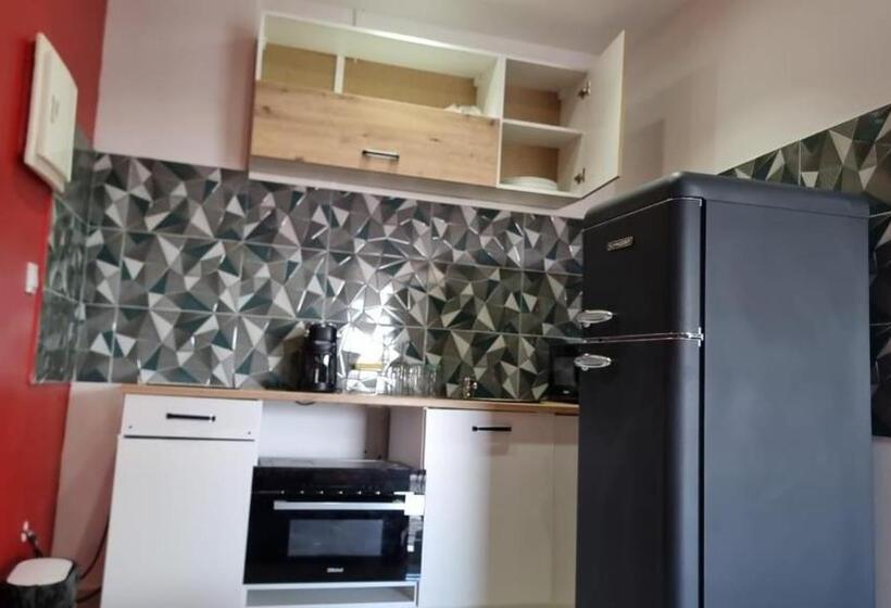 اتاق استاندارد با چشمانداز دریا, Kwabo D Ailleurs