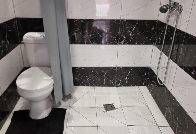 اتاق استاندارد با بالکن, Kwabo D Ailleurs