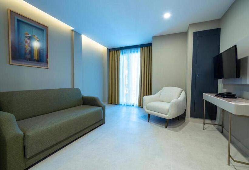 غرفة ديلوكس ثلاثية, Mare Alba