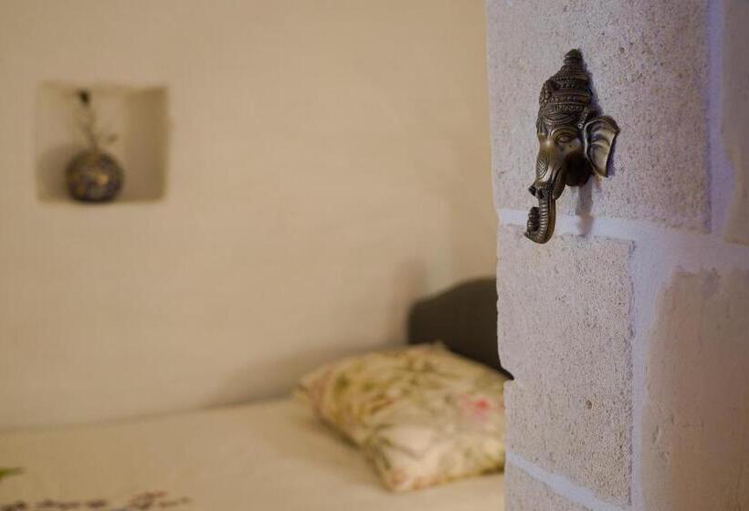 Семейный Номер, Trulli Oiseaux Migrateurs