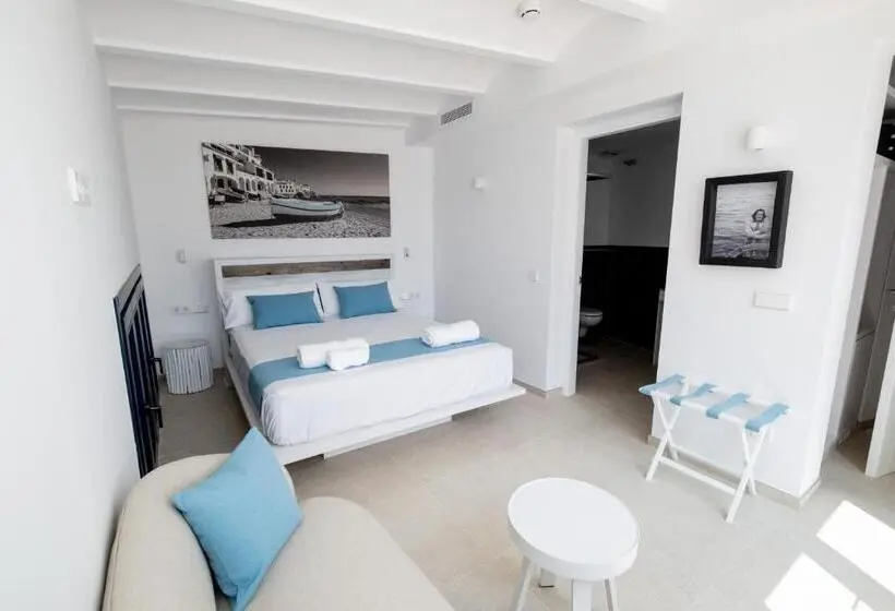 Suite with Pool, Boutique Es Blau
