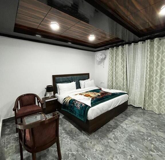 Номер Стандарт, Lal S Inn