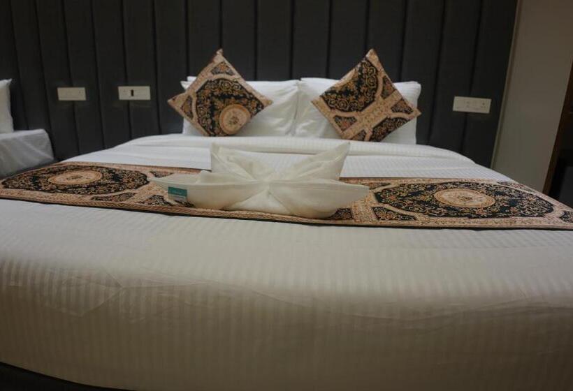 スーペリアールーム, Moon Inn Just 2 Min Walk From Golden Temple & Jallianwala Bagh