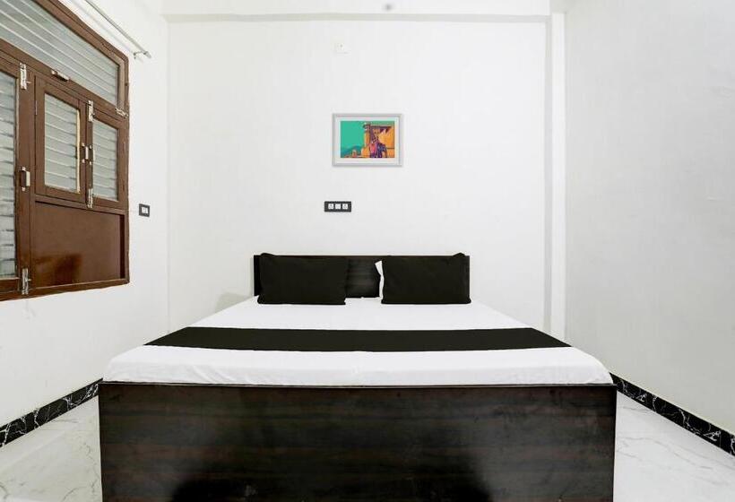 트리플 클래식 룸, Oyo Muchhad 75