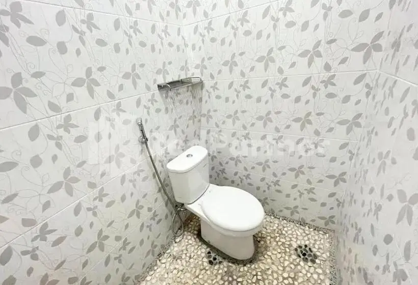 スタンダードルーム, Trubus Guesthouse Syariah Magelang Mitra Reddoorz