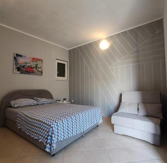 استودیوی استاندارد, Apartmani I Sobe Brancin