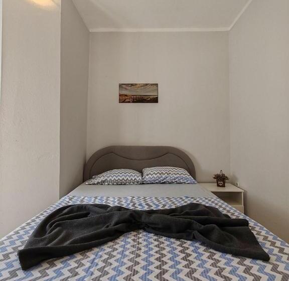 اتاق ساده سه نفره, Apartmani I Sobe Brancin