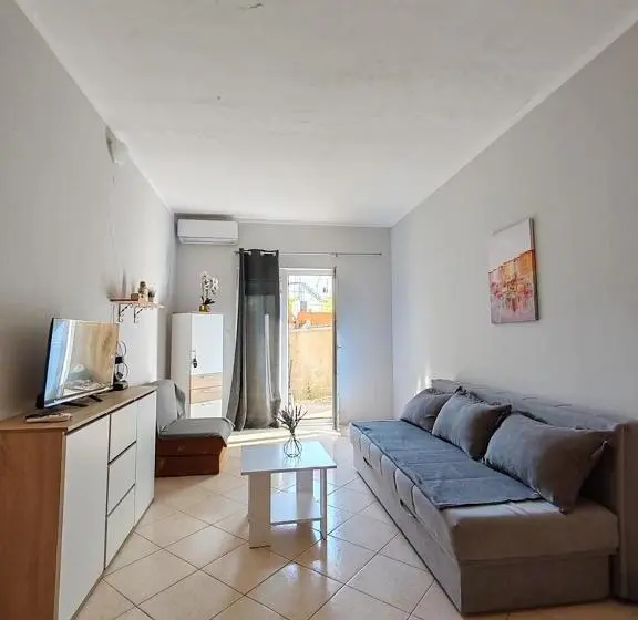 آپارتمان 1 خوابه, Apartmani I Sobe Brancin