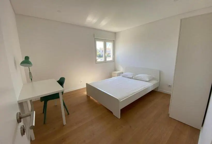اتاق استاندارد با سرویس بهداشتی مشترک, Carcavelos Beach Shared Serviced Apartment 12