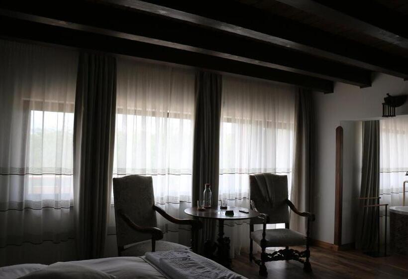 １ベッドルームのデラックスアパートメント, Domeniul Mortasifu