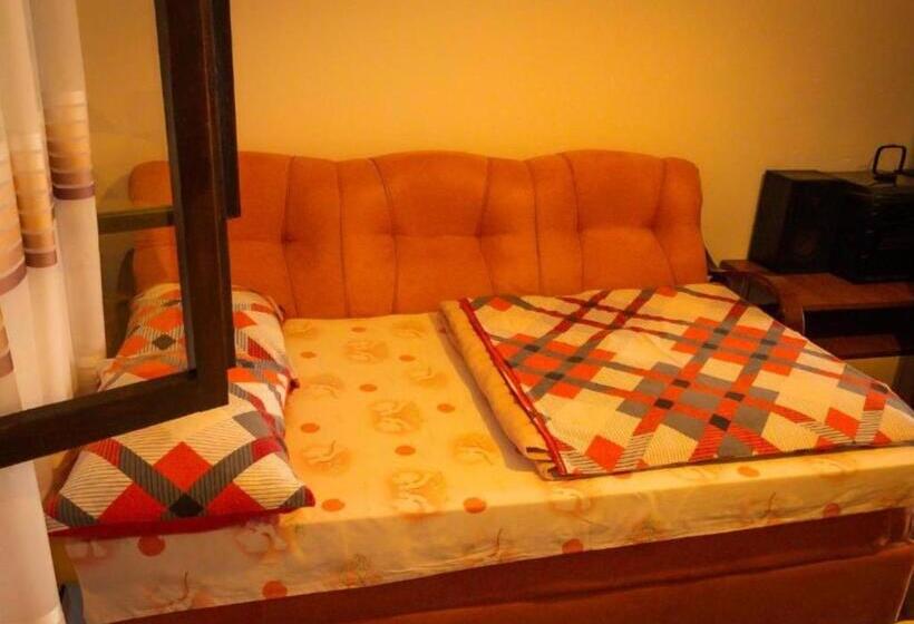 آپارتمان 2 خوابه, Ethno House Mira
