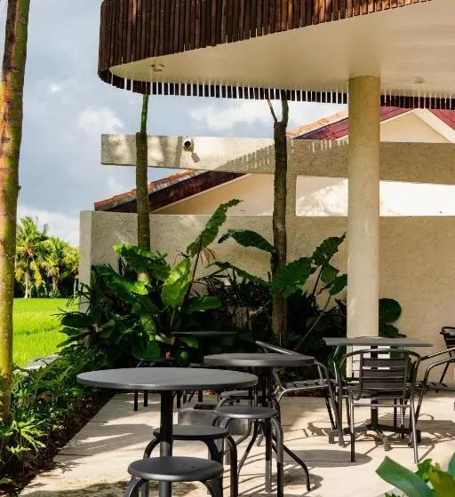 キングサイズベッドのスタンダードルーム, Tut Winten Villa Ubud
