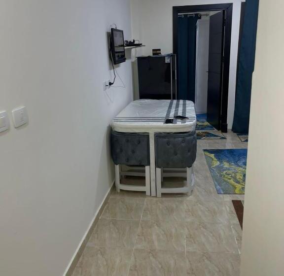 کلبه ییلاقی, شالية مكيف للعائلات بقرية جراند هيلز الساحل الشمالي الاتصال قبل الحجز