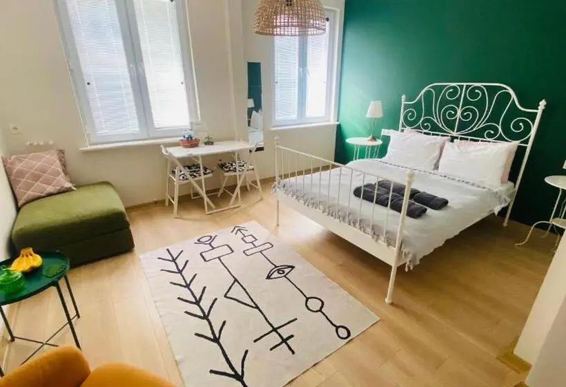 اتاق استاندارد سه نفره, Sapphire Suites Taksim