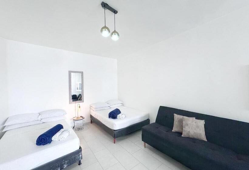 استودیوی استاندارد, Apartahotel Circunvalar Por Parceros Group