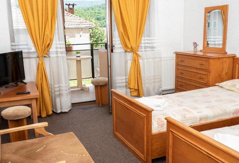 غرفة قياسية, комплекс плавис