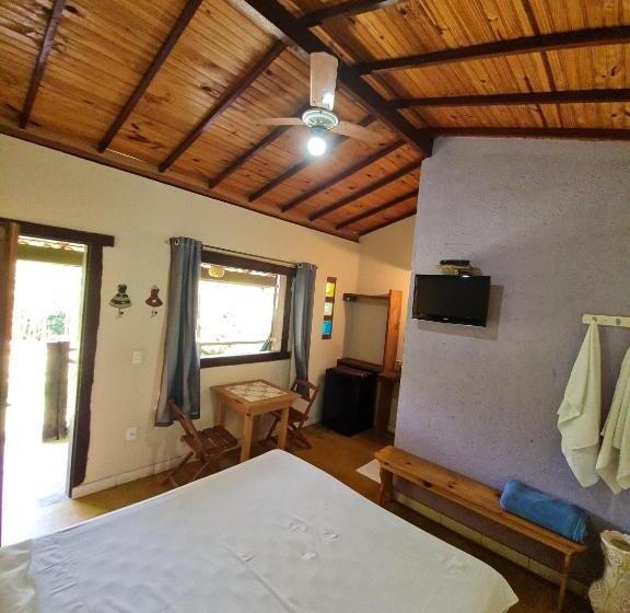 套房, Pousada Luar