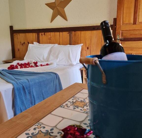 套房, Pousada Luar