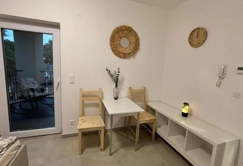 スタンダードルーム, Langenzersdorf Apartment