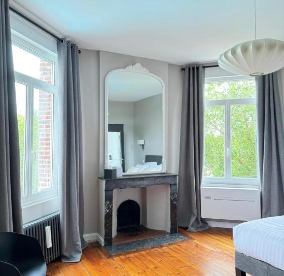 غرفة قياسية سرير كينج, Aura Castle