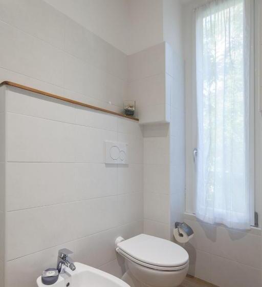 اتاق لوکس, Cinque Terre Charme Rooms