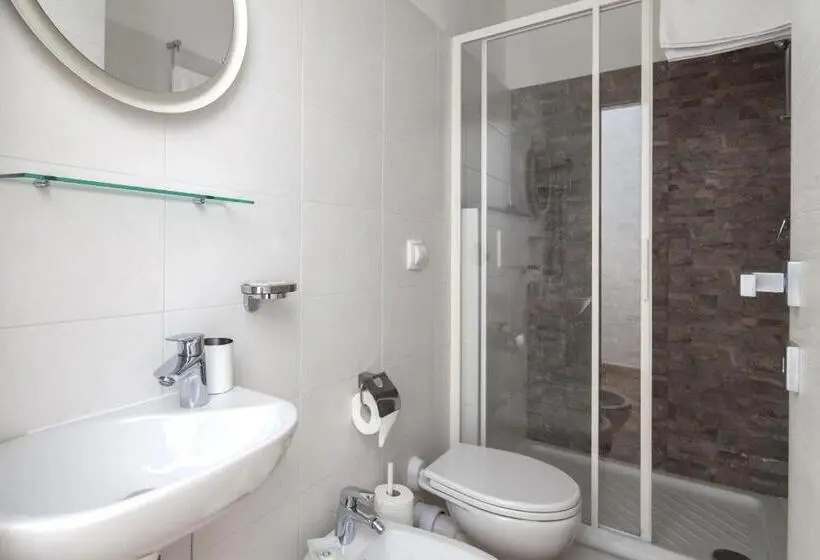 اتاق استاندارد با بالکن, Cinque Terre Charme Rooms