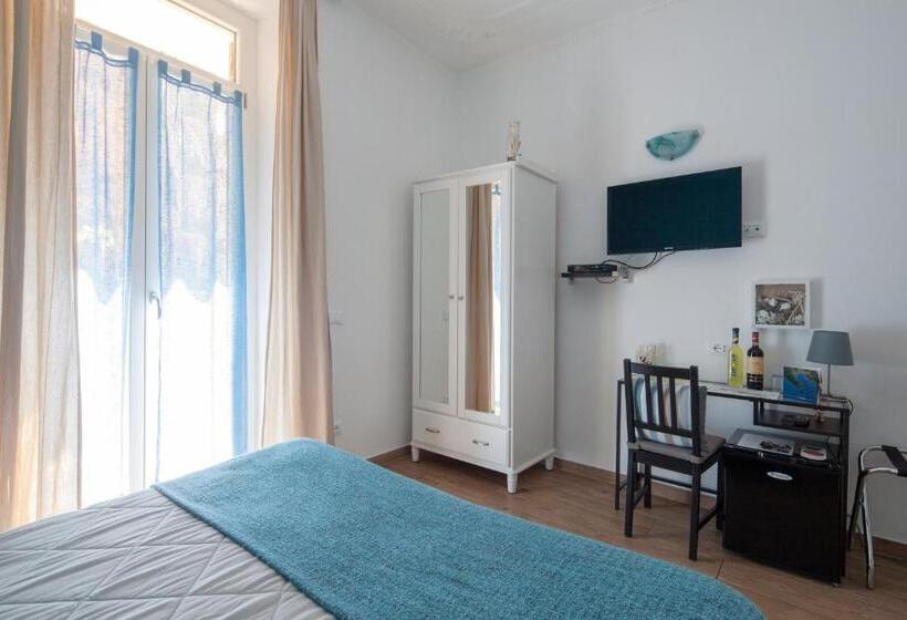 اتاق استاندارد با بالکن, Cinque Terre Charme Rooms