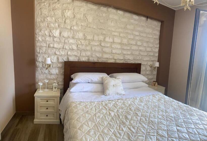 اتاق استاندارد با وان آب گرم, La Maison Odette