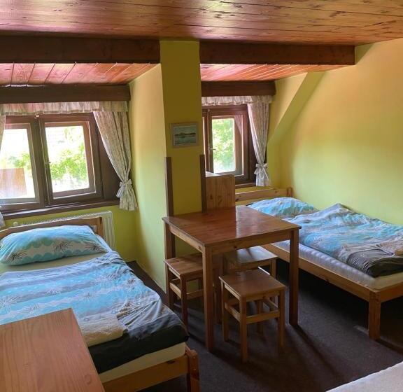 スタンダードトリプルルーム, Penzion černý Mlýn