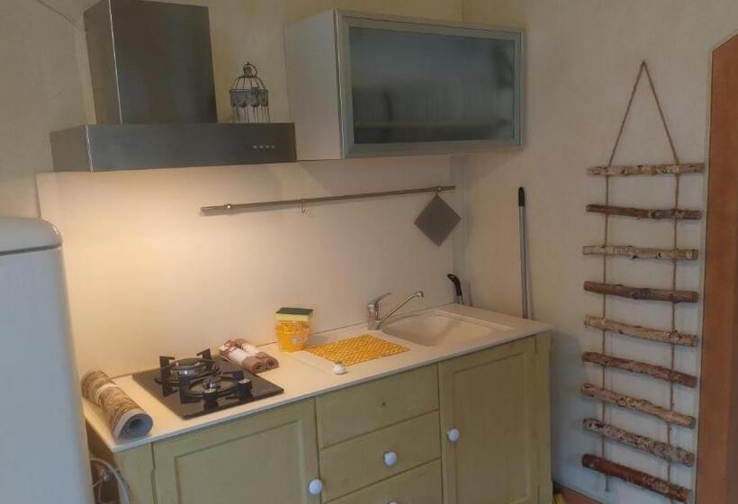 דירת חדר, San Giovanni Residence