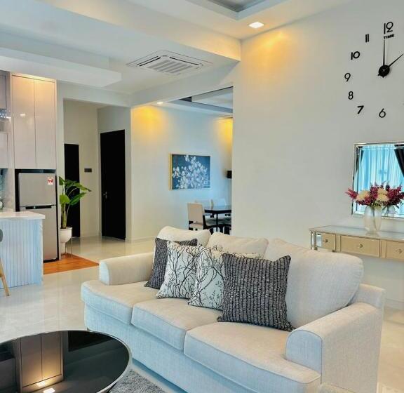 Вилла 3 Спальни, Tijami Villa & Resort