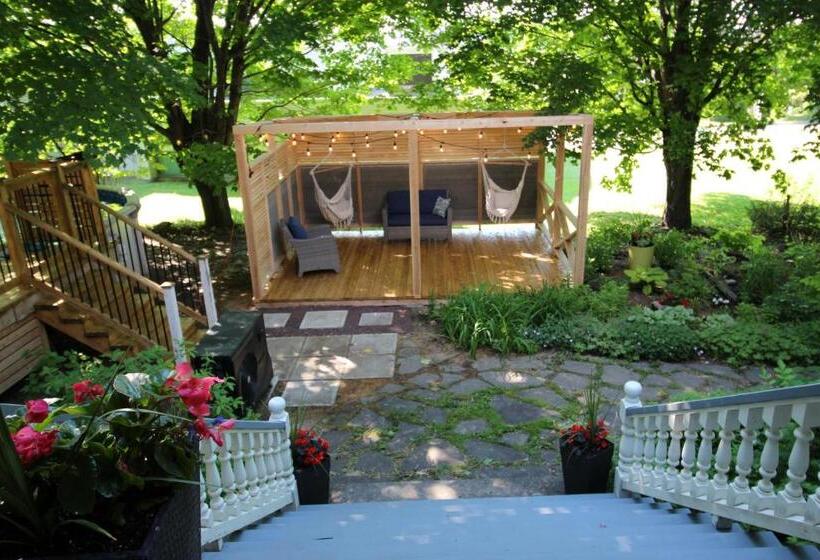 带大床的标准间, Auberge Comme Au Premier Jour