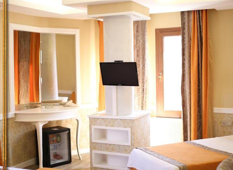 Номер Стандарт Трехместный, Berrak Otel