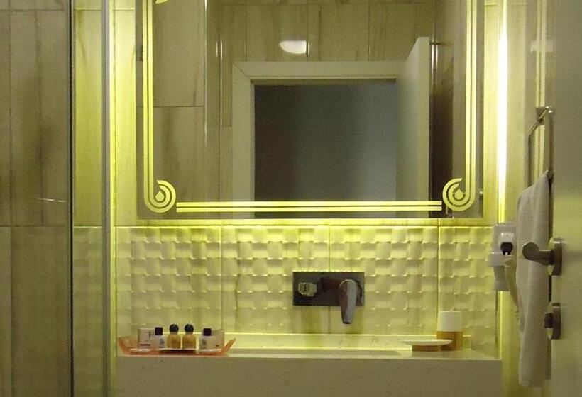 غرفة عائلية, Berrak Otel