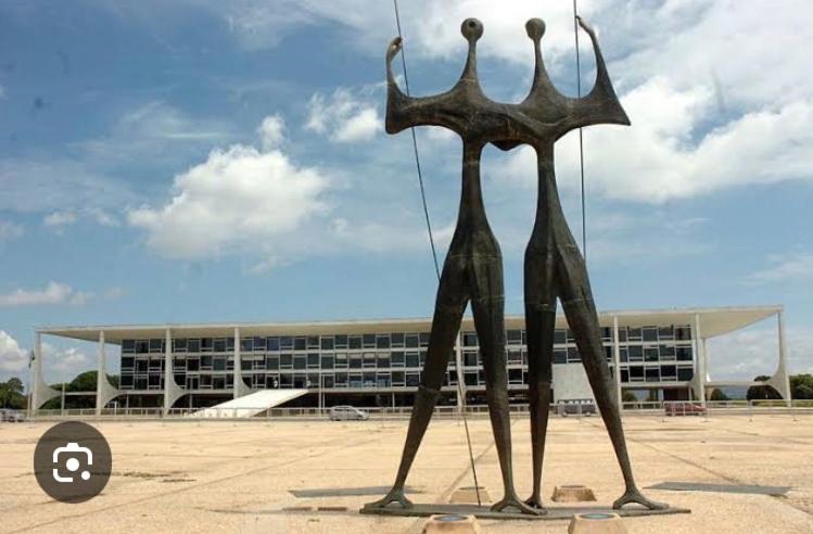 استودیوی استاندارد, Biarritz