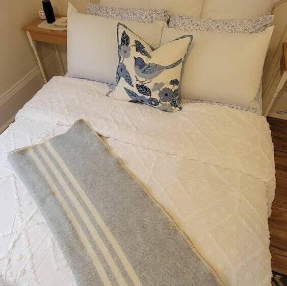 デラックスルーム, Clinton Pond Bed And Breakfast