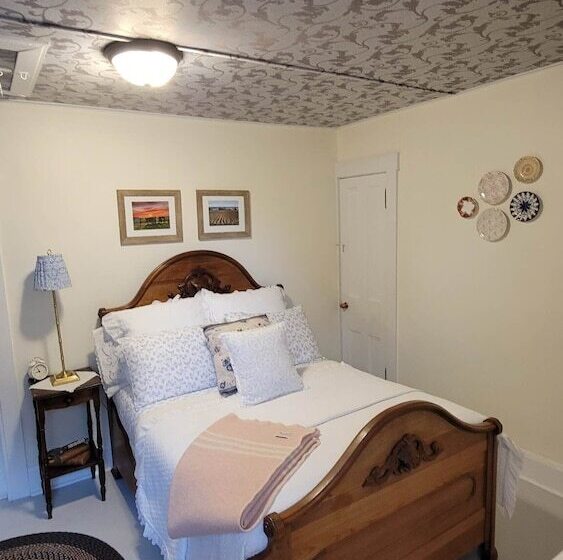 غرفة عائلية, Clinton Pond Bed And Breakfast